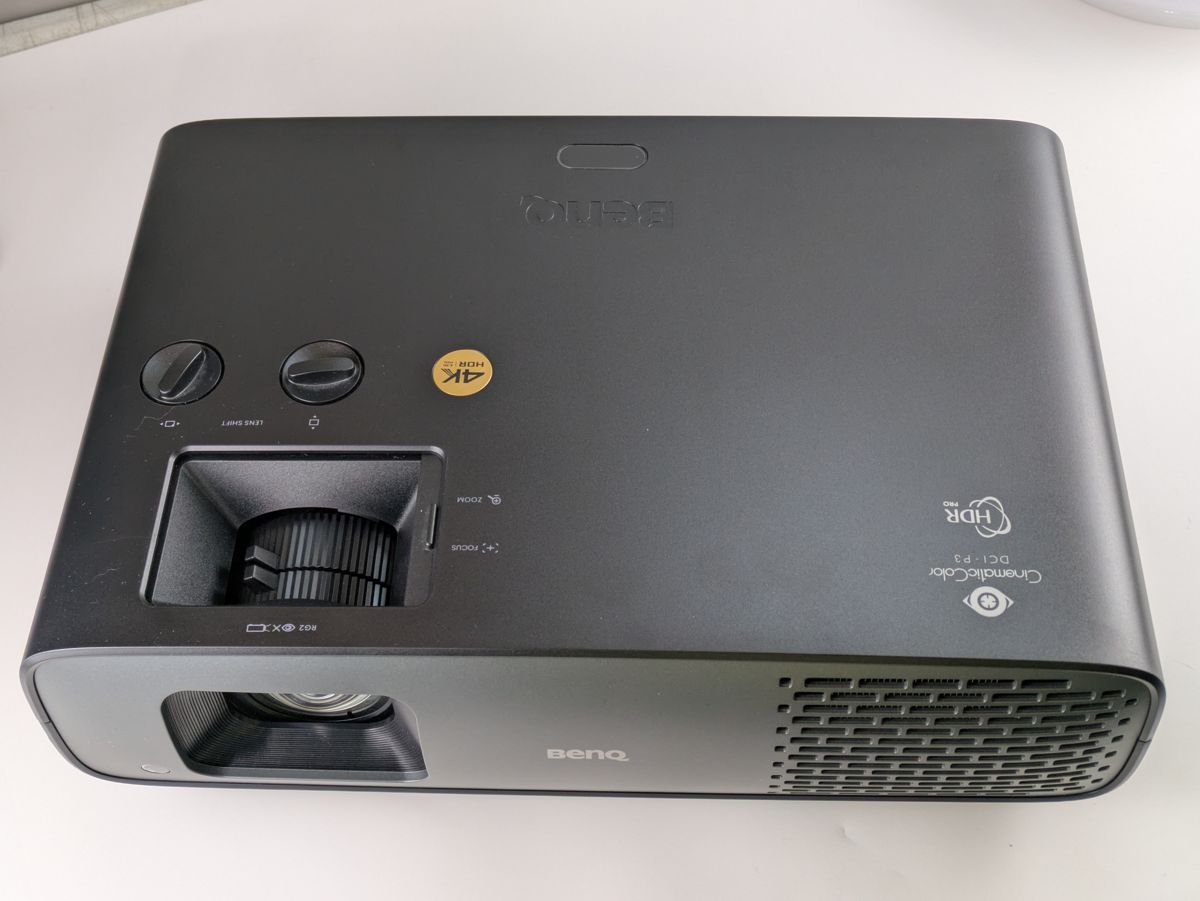Top-down view of the BenQ W4100i controls and lens