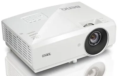 BenQ MH741 Projector