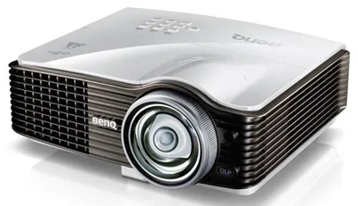 BenQ MX810ST Projector