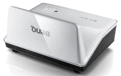 BenQ MX880UST Projector