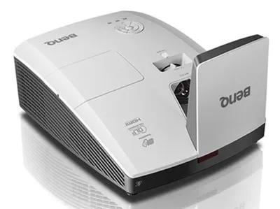BenQ MX852UST+ Projector